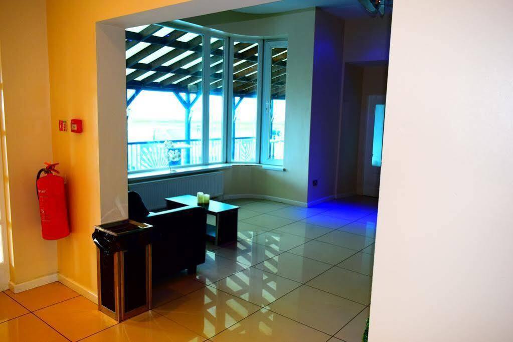 Skye Oceans Hotel Blackpool Buitenkant foto